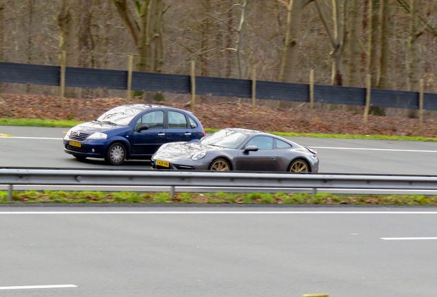 Porsche 992 Carrera 4S