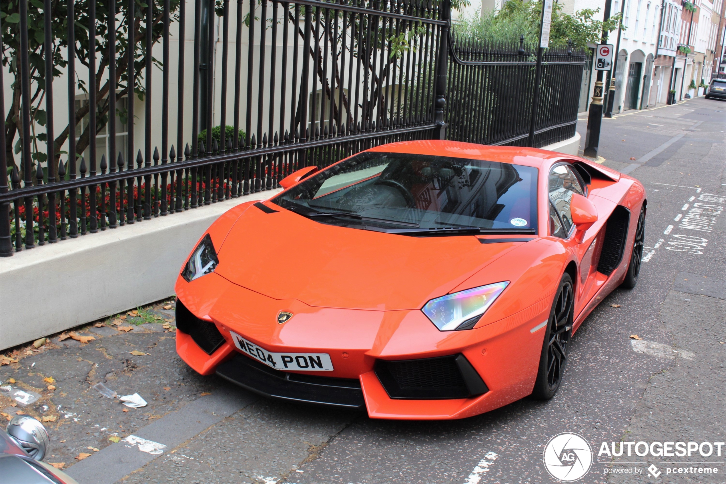 Lamborghini Aventador LP700-4