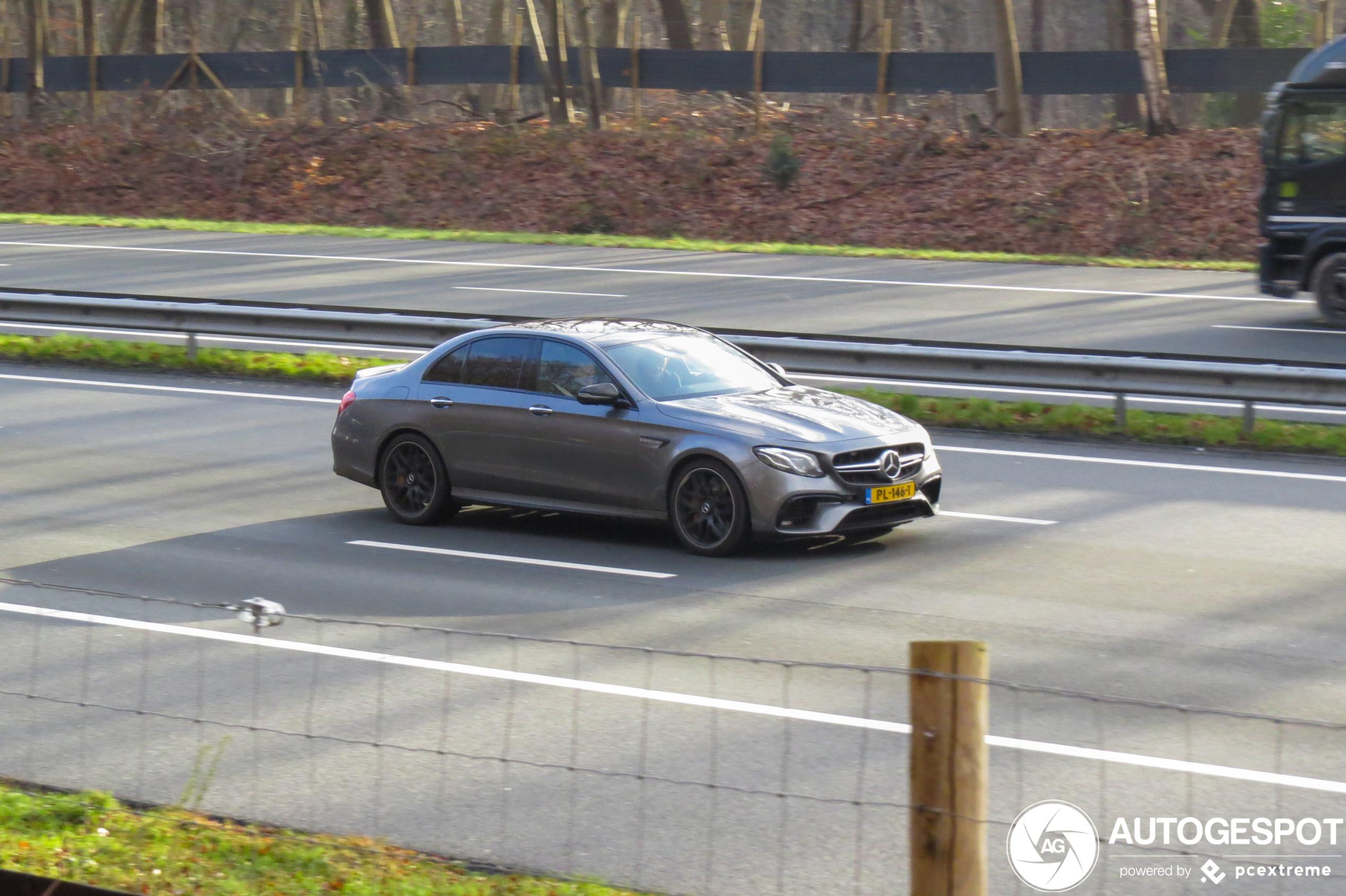 Mercedes-AMG E 63 S W213