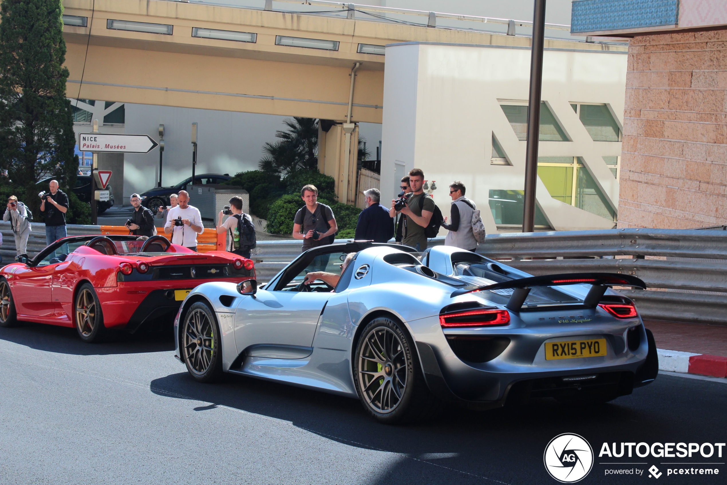 Porsche 918 Spyder Weissach Package