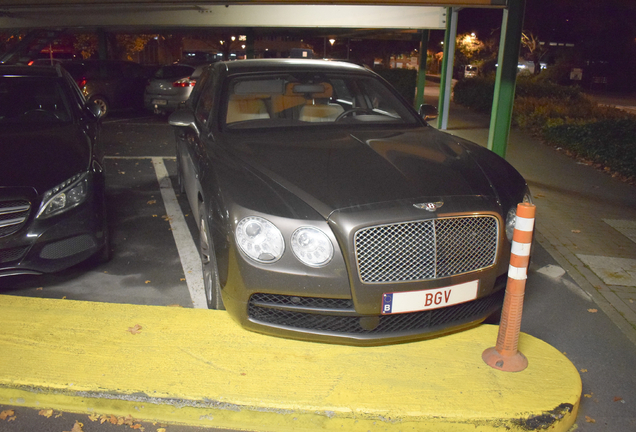 Bentley Flying Spur V8