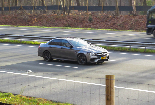 Mercedes-AMG E 63 S W213