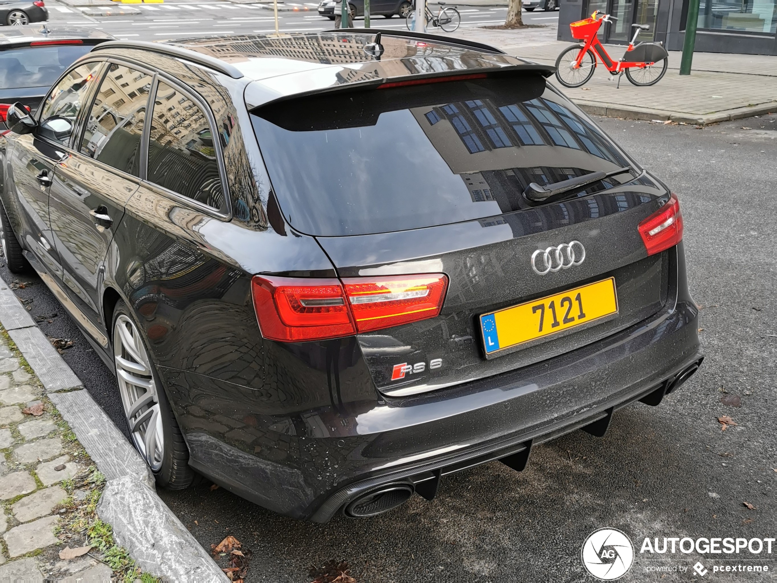 Audi RS6 Avant C7