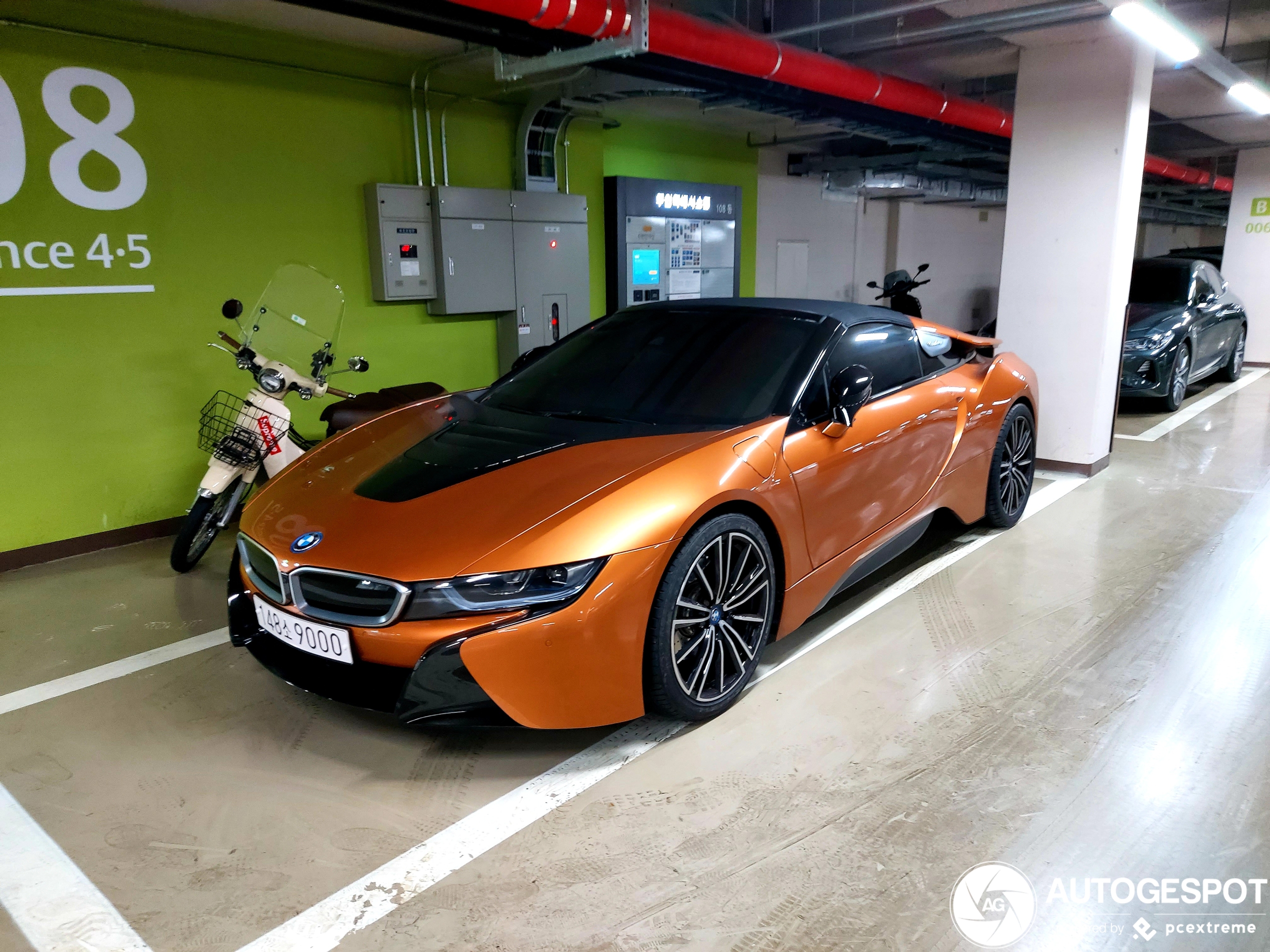 BMW i8 Roadster