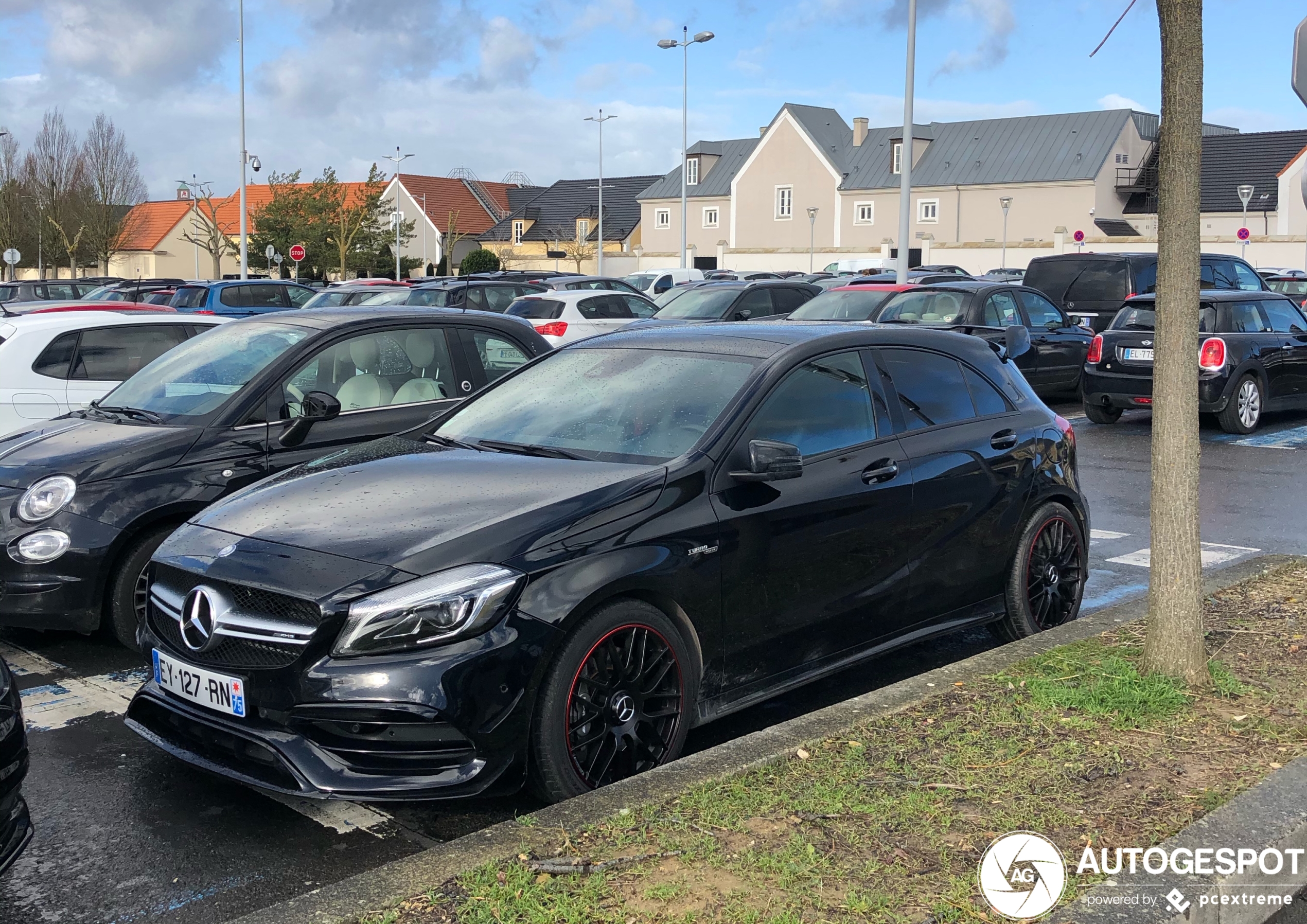 Mercedes-AMG A 45 W176 2015