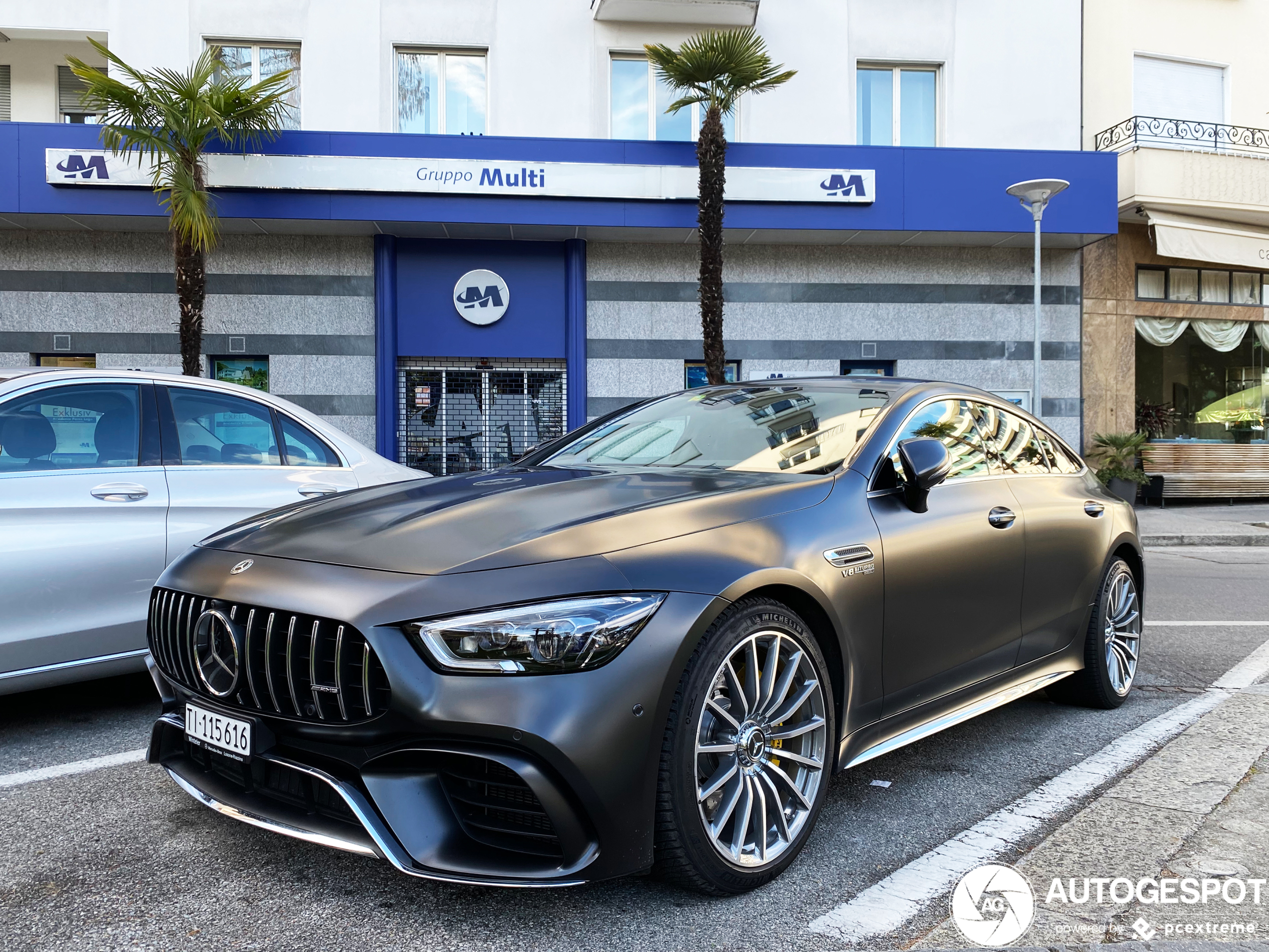 Mercedes-AMG GT 63 S X290