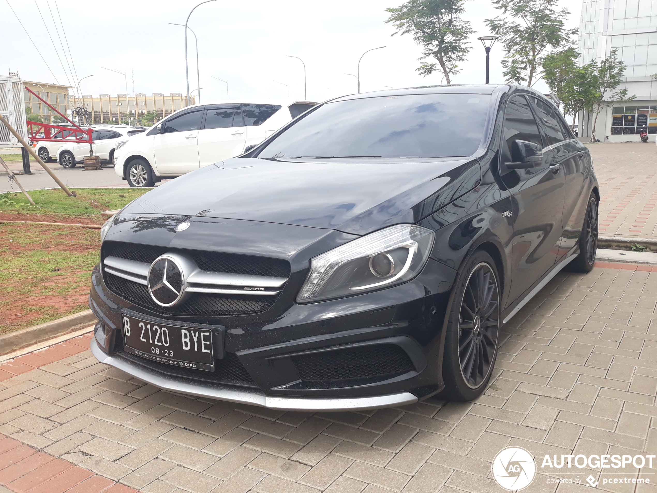 Mercedes-Benz A 45 AMG