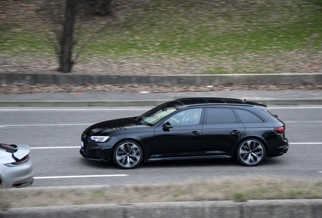 Audi RS4 Avant B9