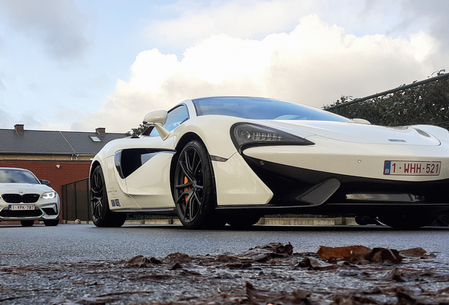 McLaren 570S