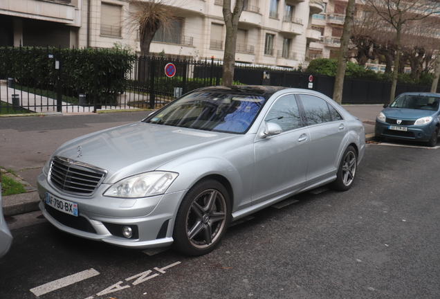 Mercedes-Benz S 65 AMG V221