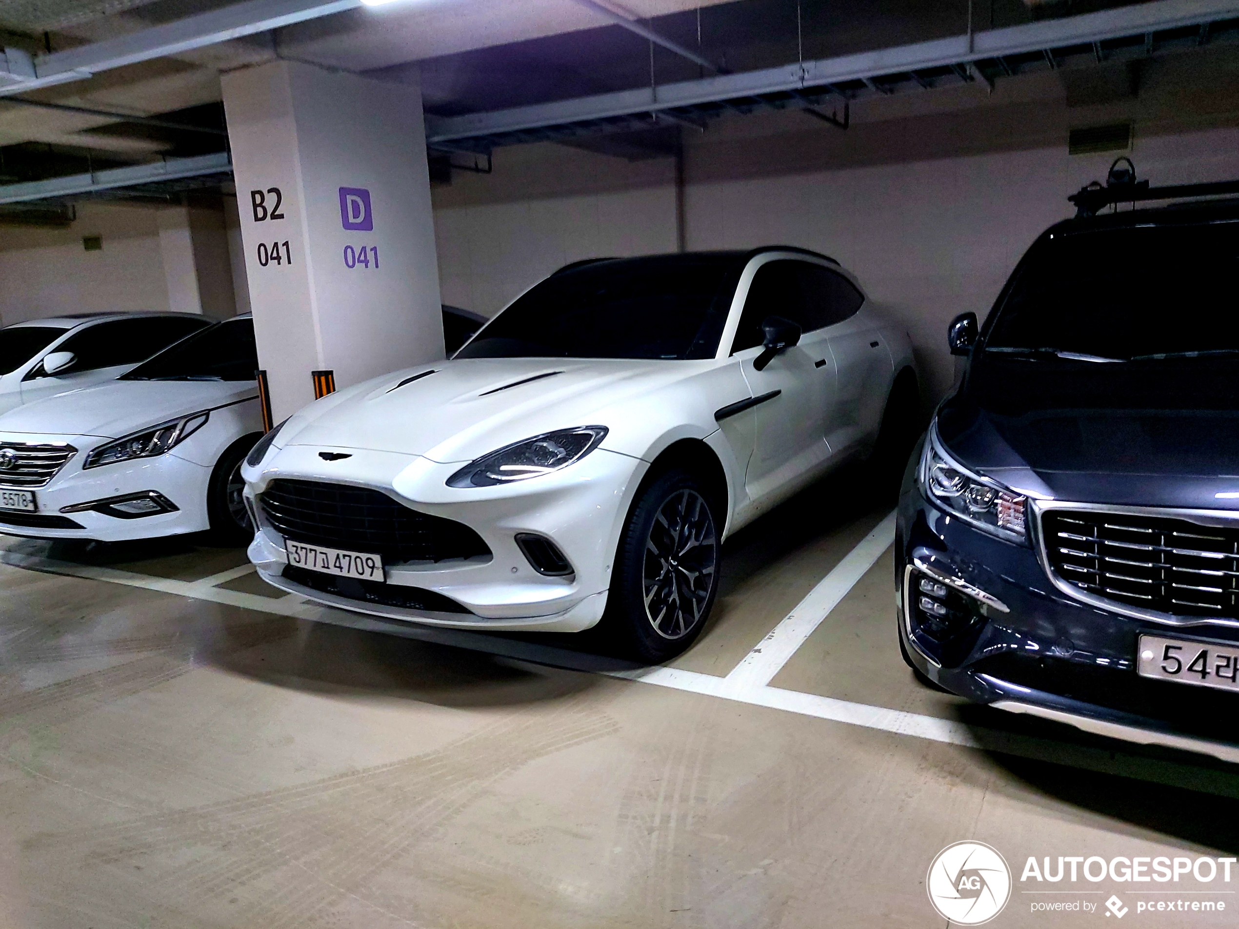 Aston Martin DBX