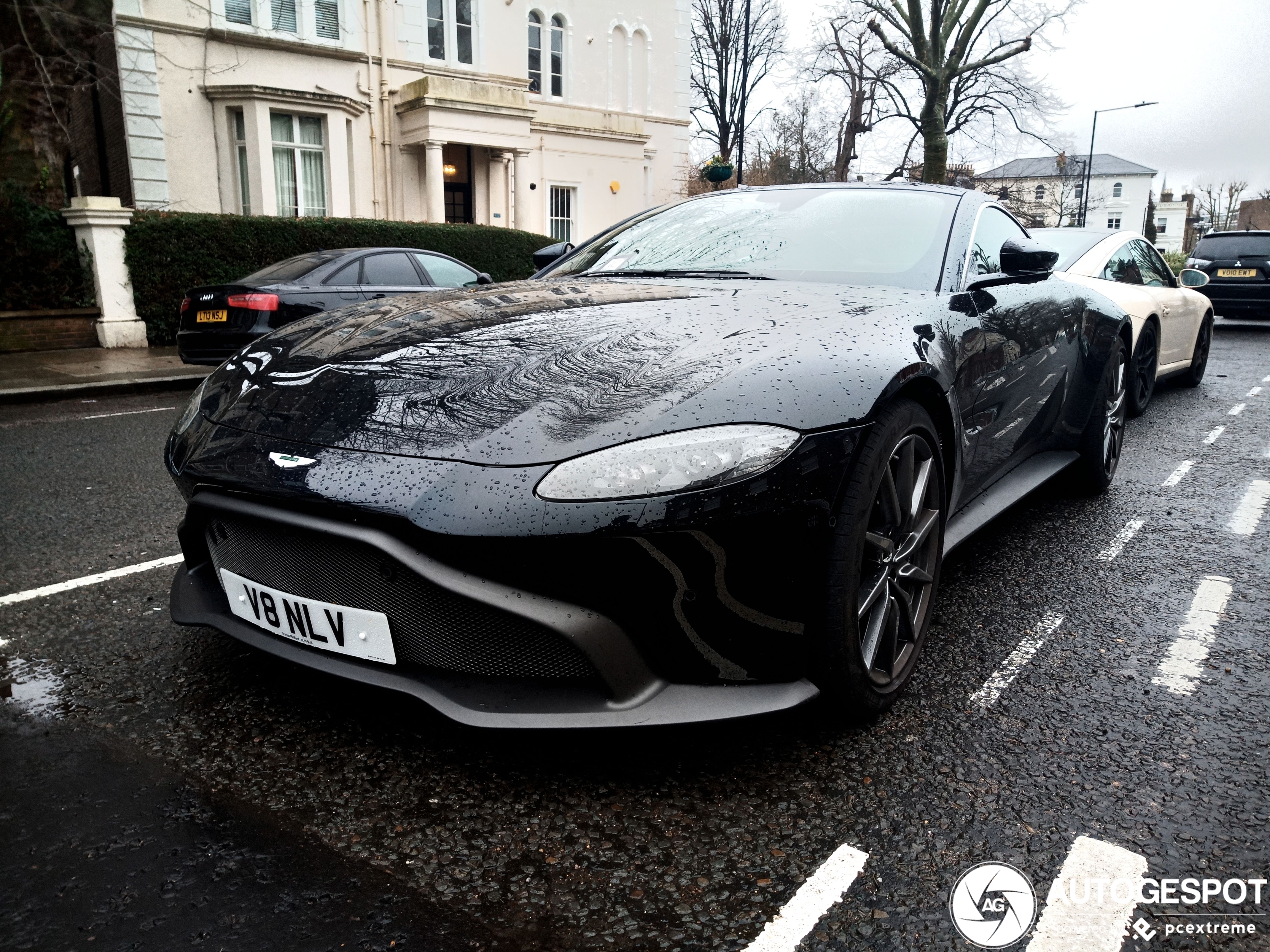 Aston Martin V8 Vantage 2018