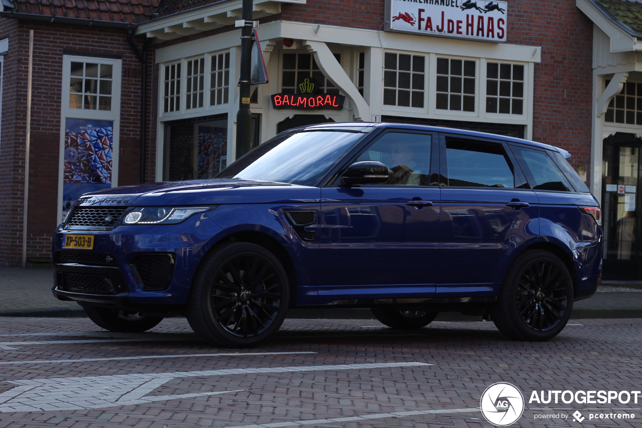 Land Rover Range Rover Sport SVR