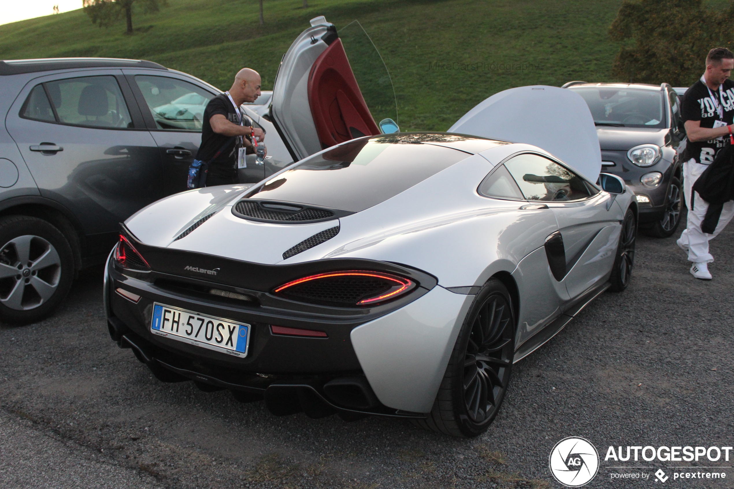 McLaren 570GT