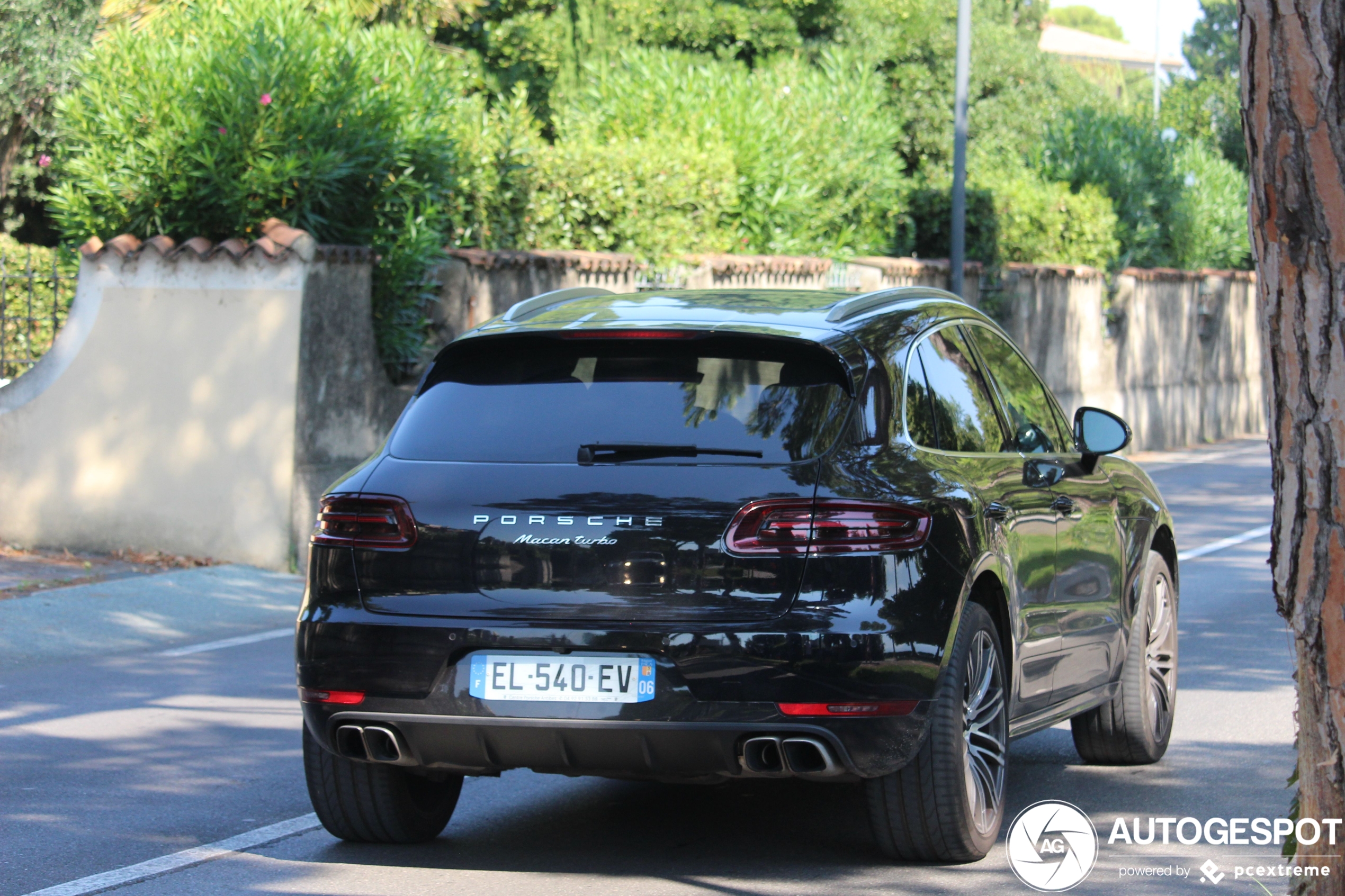 Porsche 95B Macan Turbo