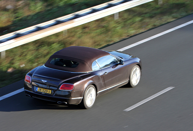 Bentley Continental GTC V8