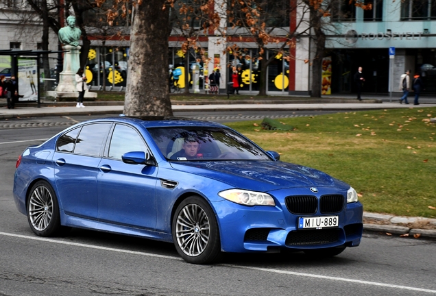 BMW M5 F10 2011