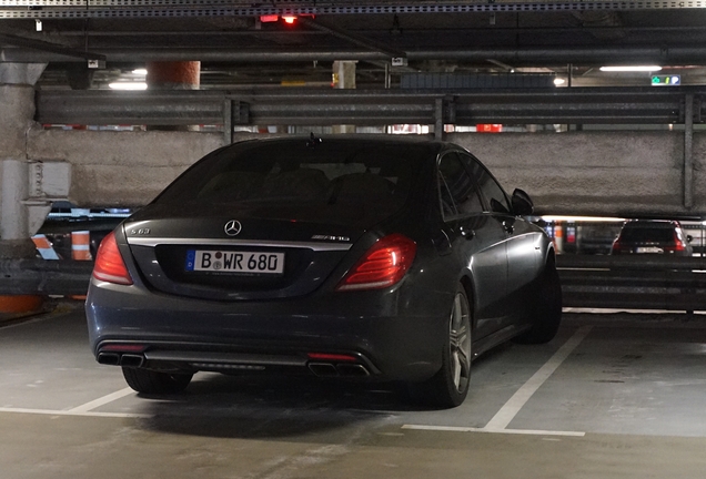 Mercedes-Benz S 63 AMG V222