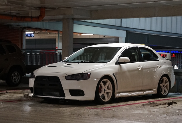 Mitsubishi Lancer Evolution X