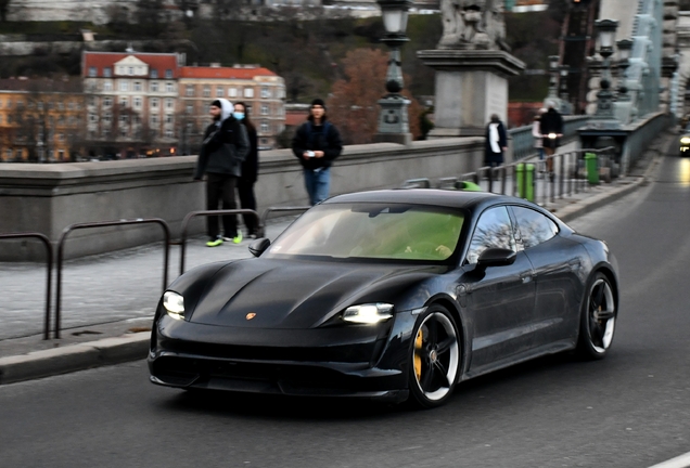 Porsche Taycan Turbo S