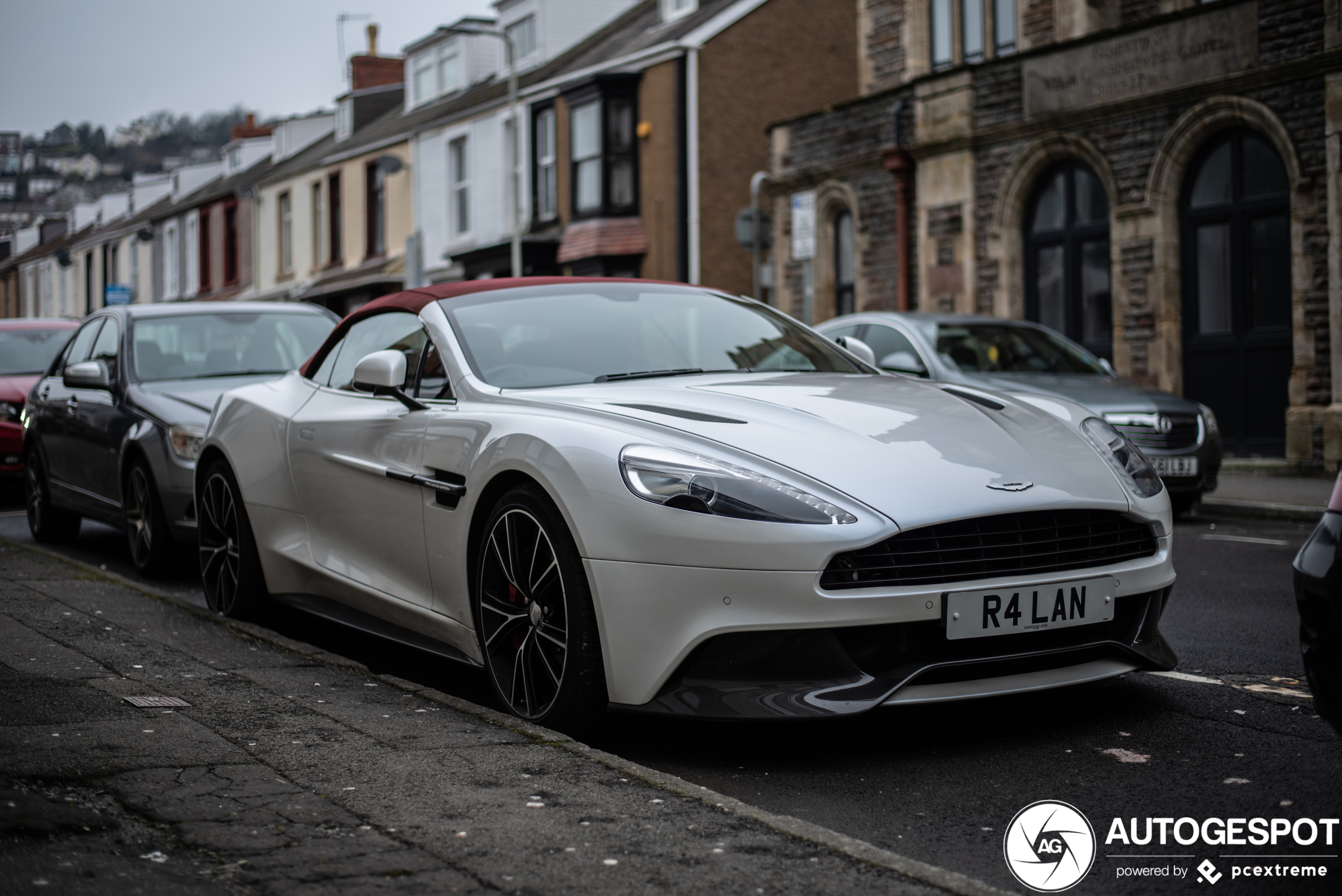 Aston Martin Vanquish Volante