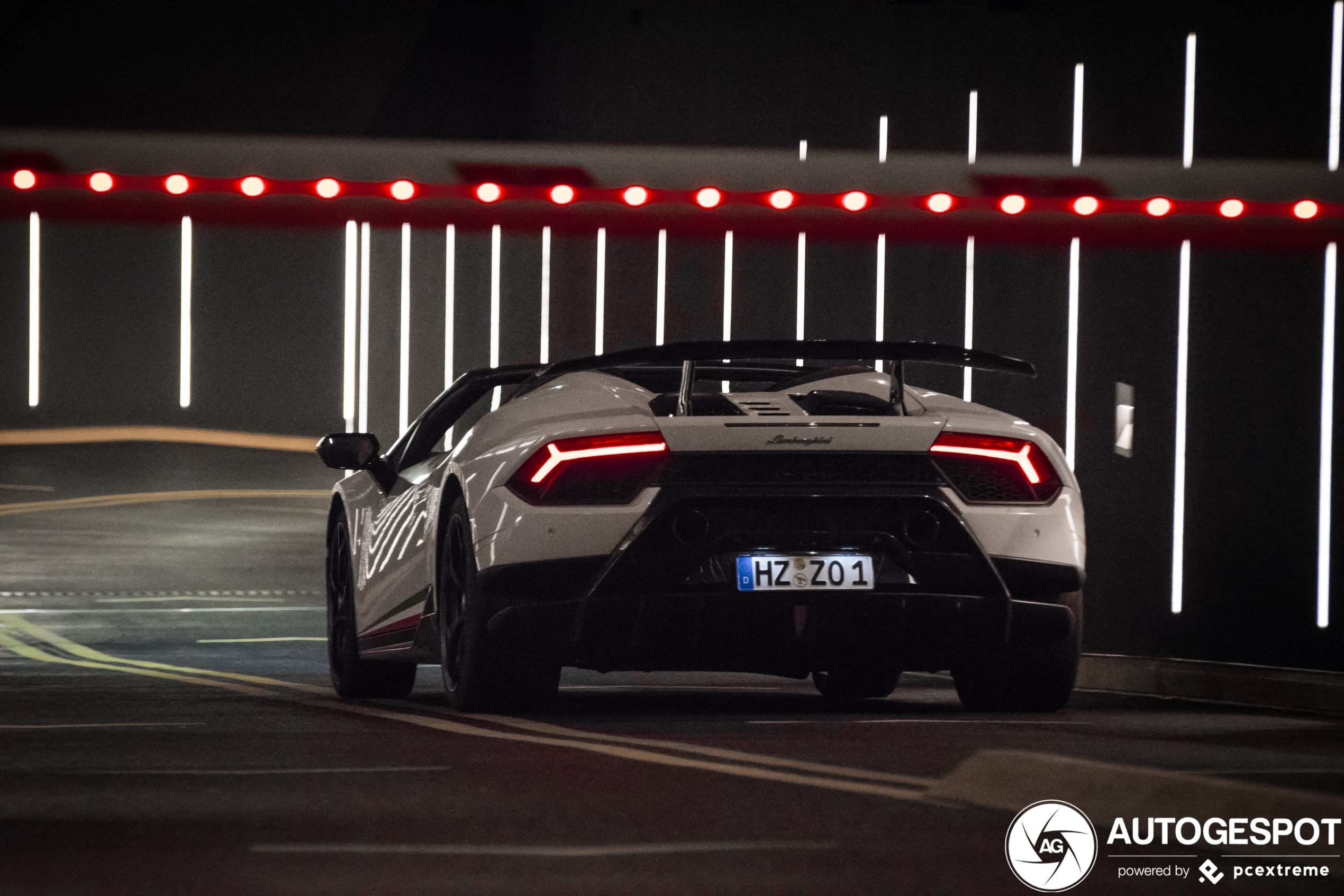 Lamborghini Huracán LP640-4 Performante Spyder