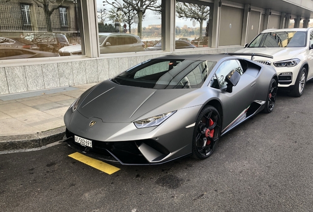 Lamborghini Huracán LP640-4 Performante