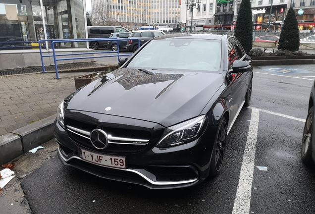 Mercedes-AMG C 63 S W205