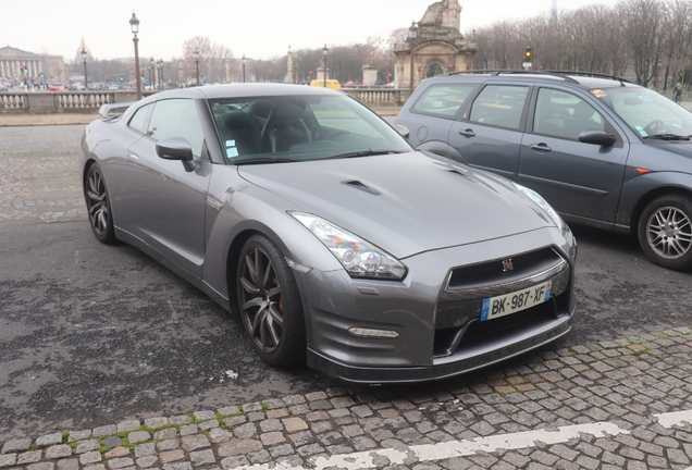 Nissan GT-R 2011