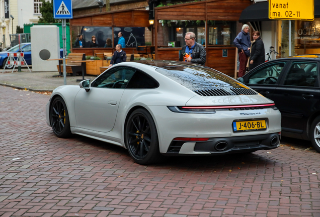 Porsche 992 Carrera 4S