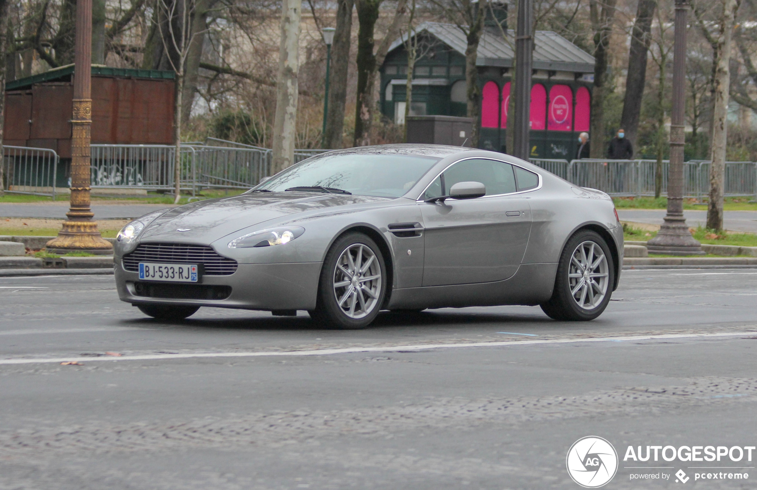 Aston Martin V8 Vantage