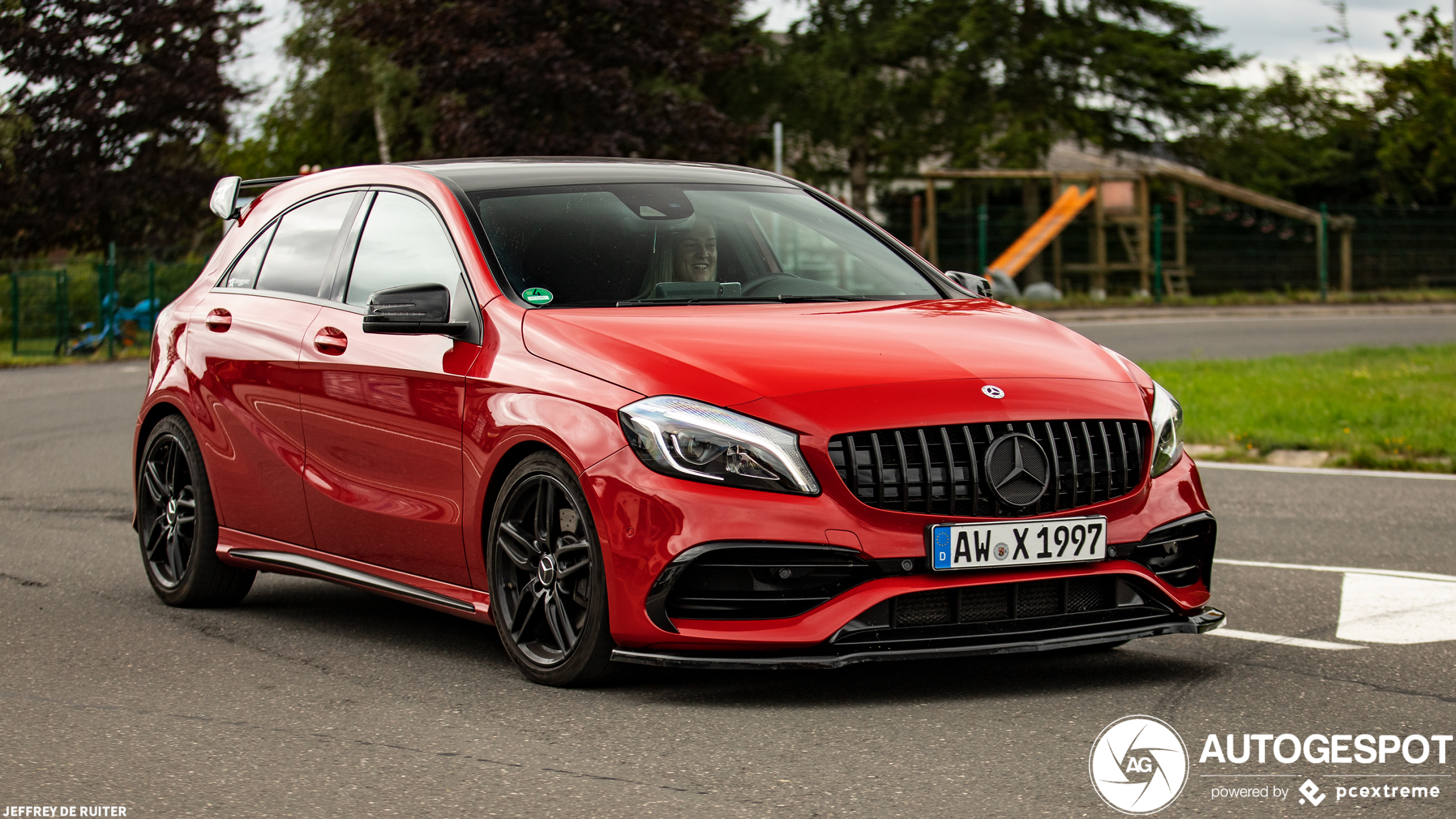 Mercedes-AMG A 45 W176 2015