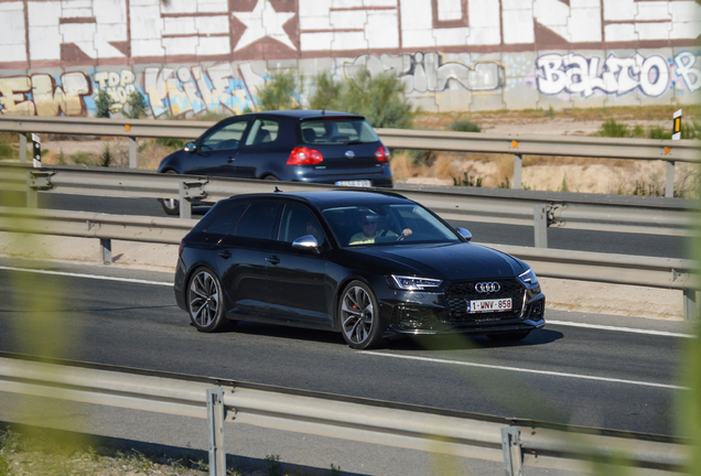 Audi RS4 Avant B9