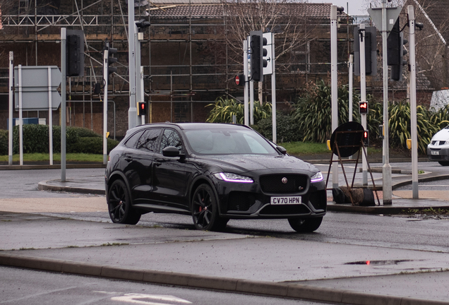 Jaguar F-PACE SVR