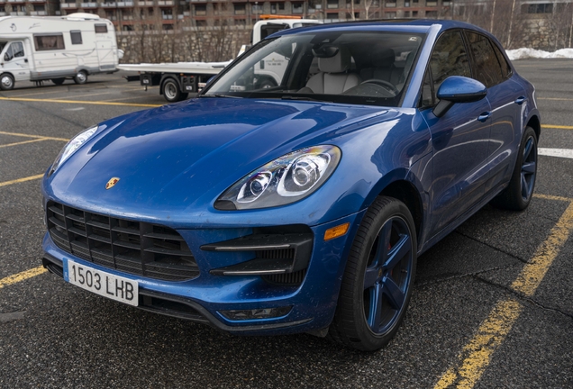 Porsche 95B Macan Turbo