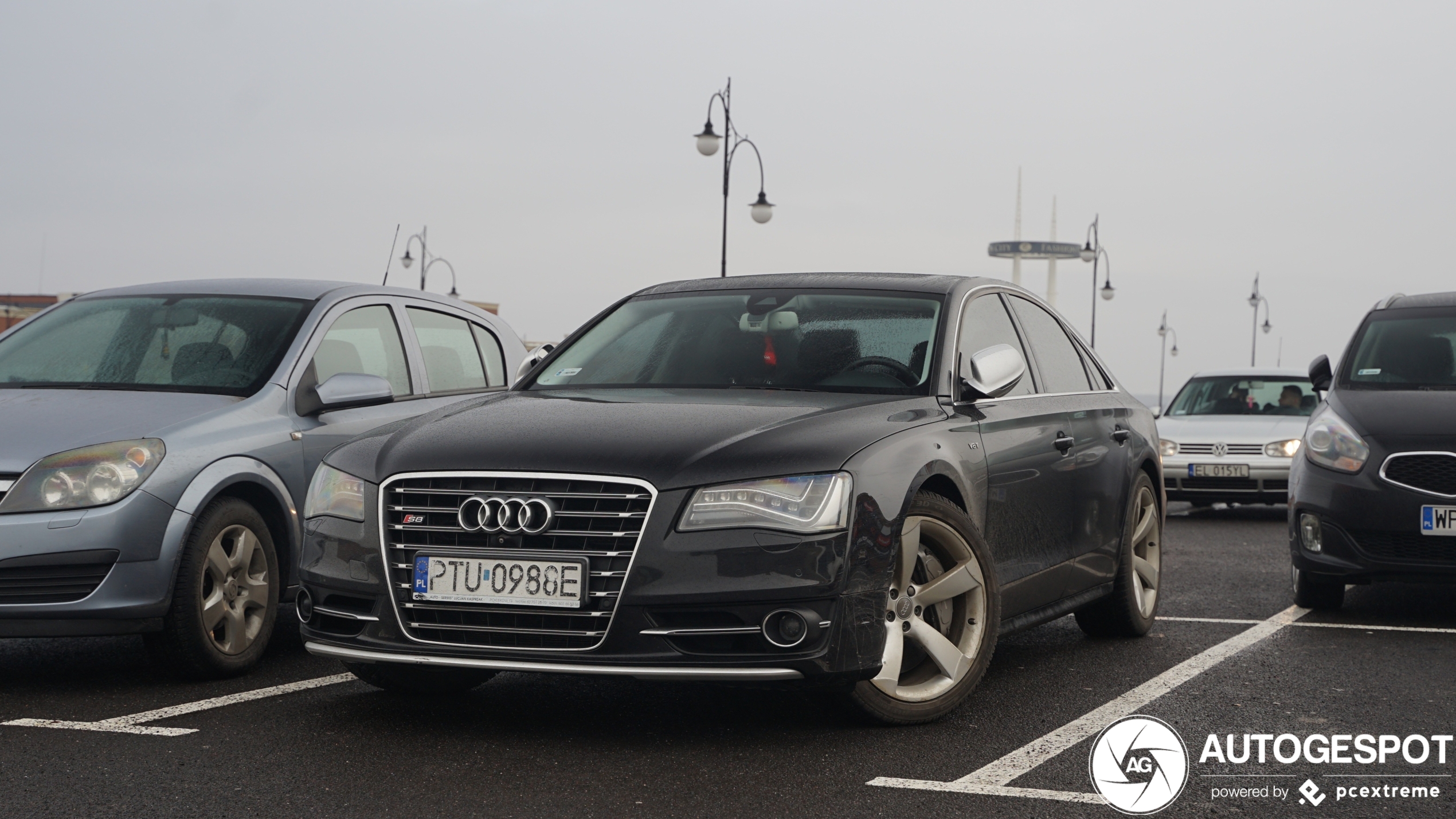 Audi S8 D4