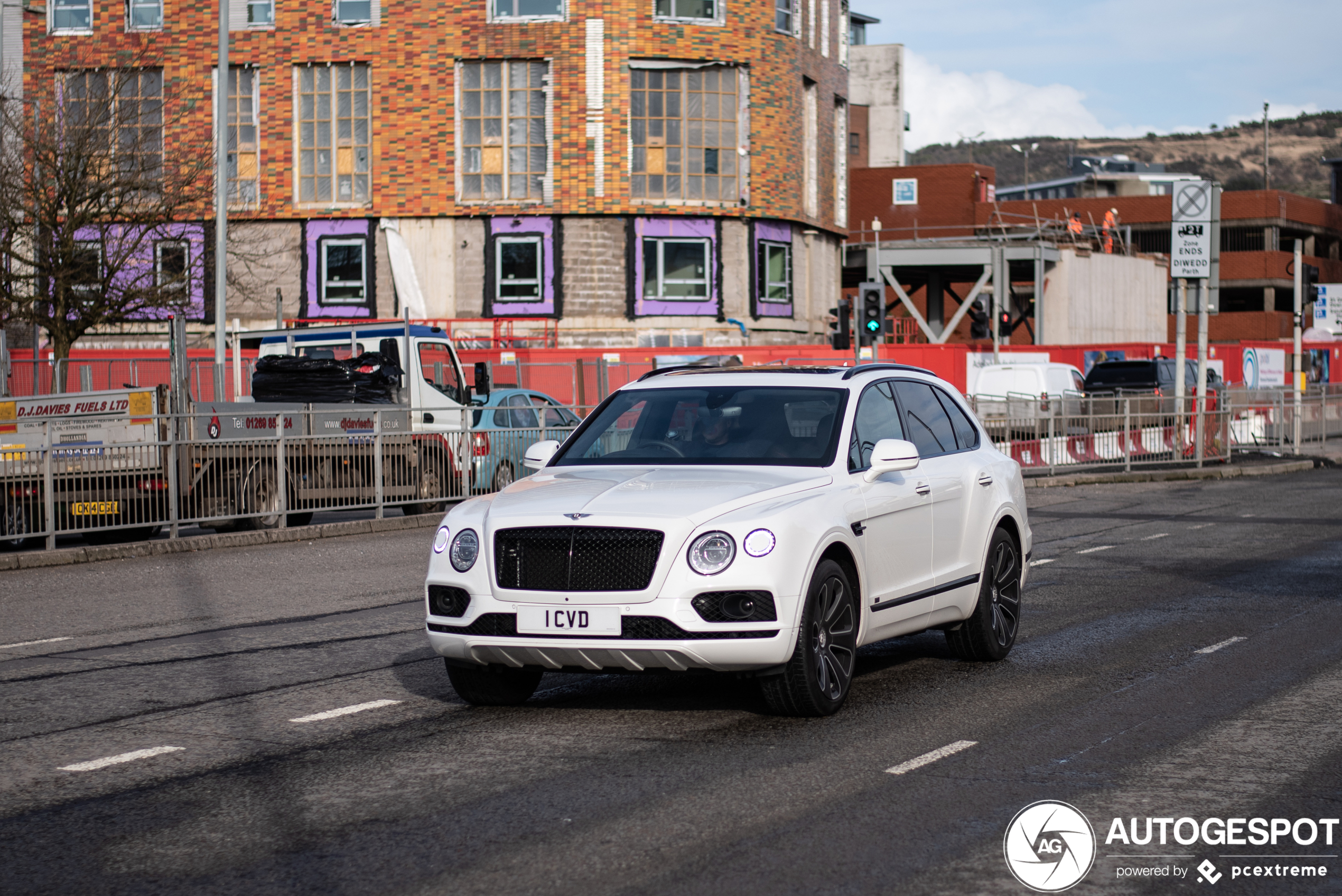 Bentley Bentayga V8 Design Series