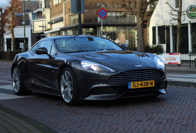 Aston Martin Vanquish 2013