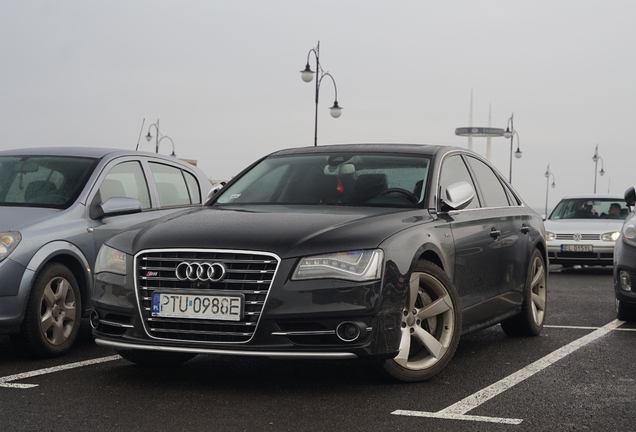 Audi S8 D4