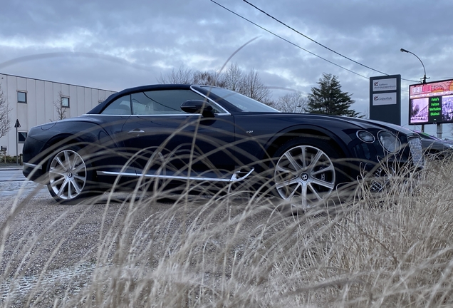 Bentley Continental GTC V8 2020