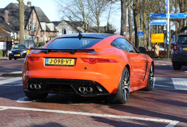 Jaguar F-TYPE SVR Coupé