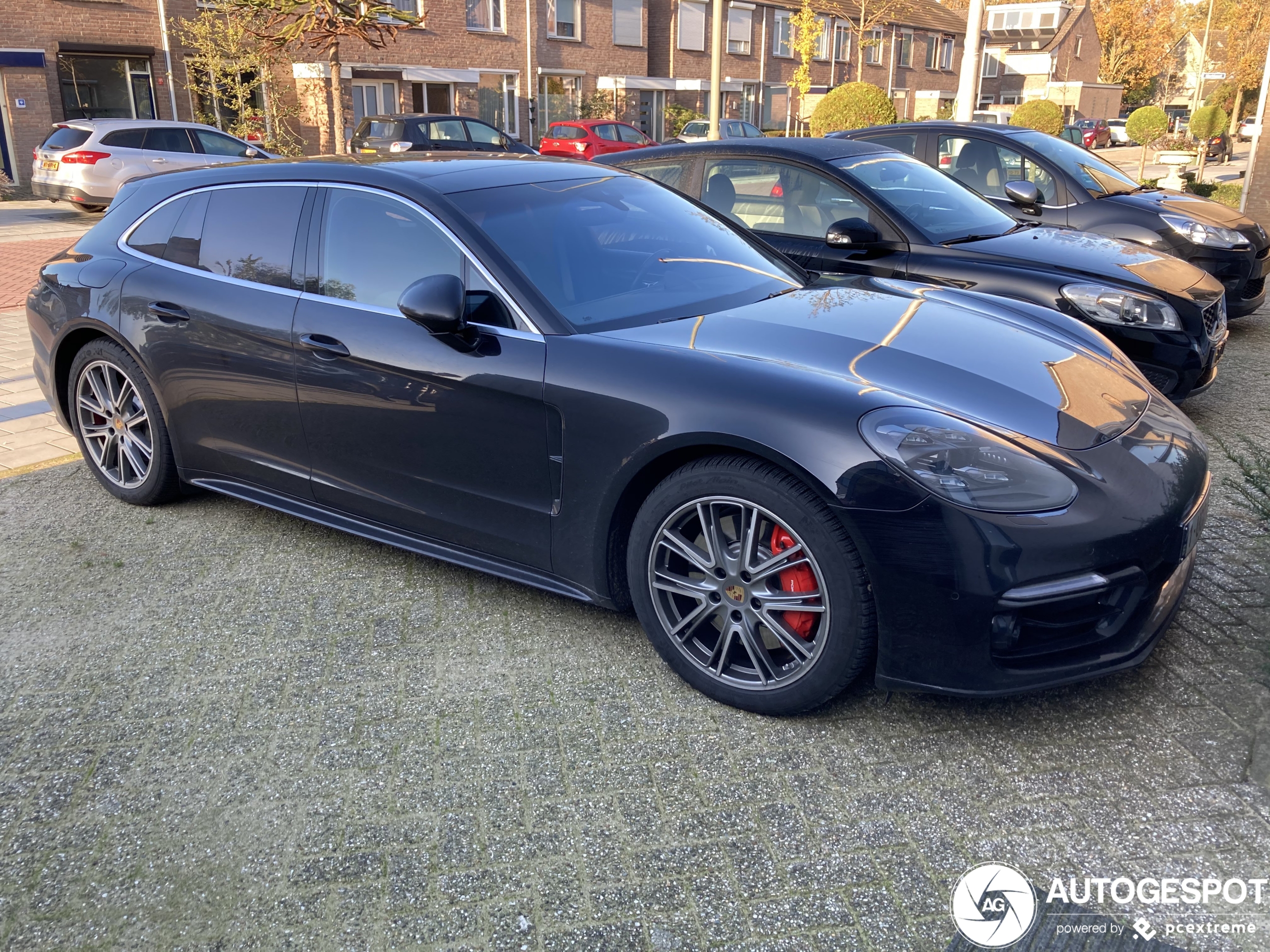 Porsche 971 Panamera GTS Sport Turismo