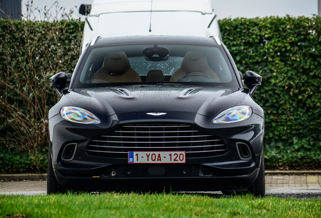 Aston Martin DBX