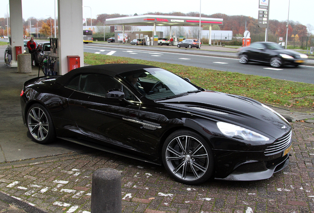 Aston Martin Vanquish Volante