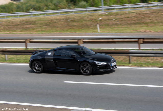 Audi R8 V10