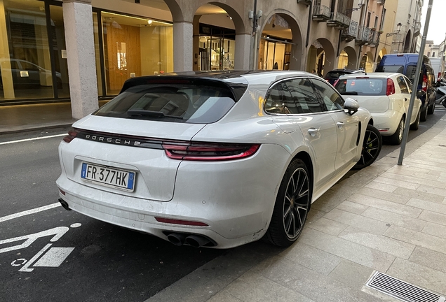 Porsche 971 Panamera Turbo S E-Hybrid Sport Turismo