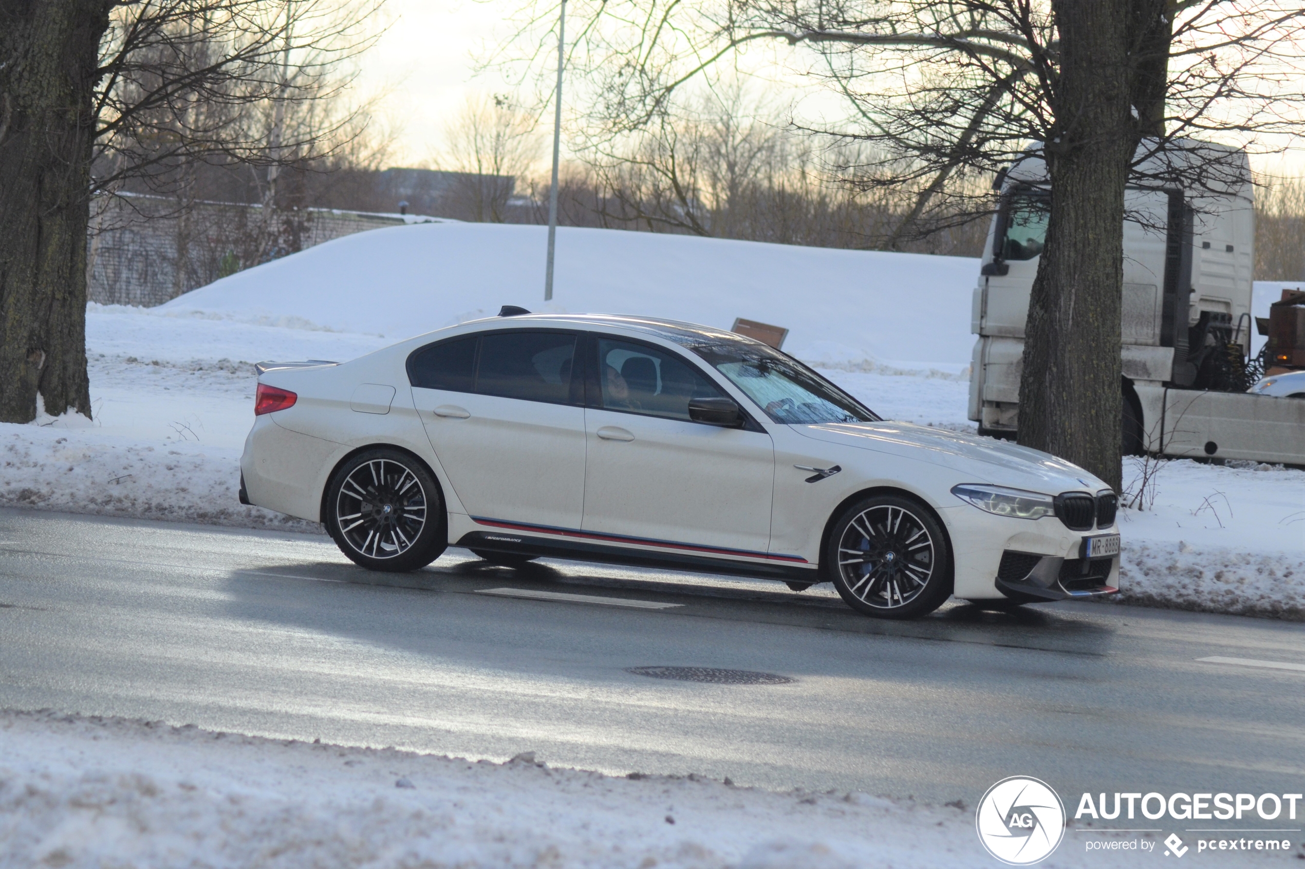 BMW M5 F90