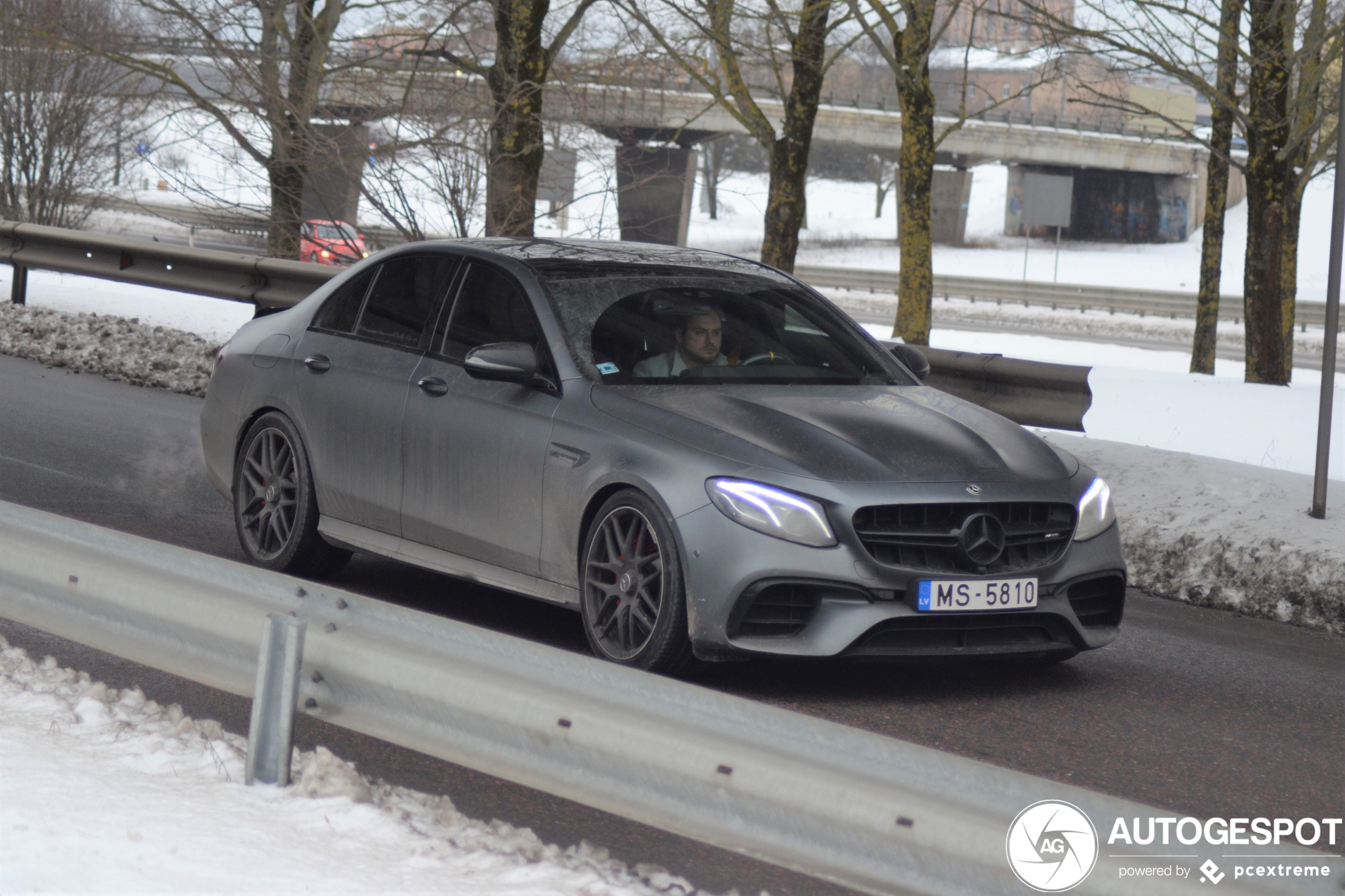 Mercedes-AMG E 63 S W213