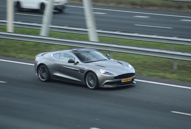 Aston Martin Vanquish 2013