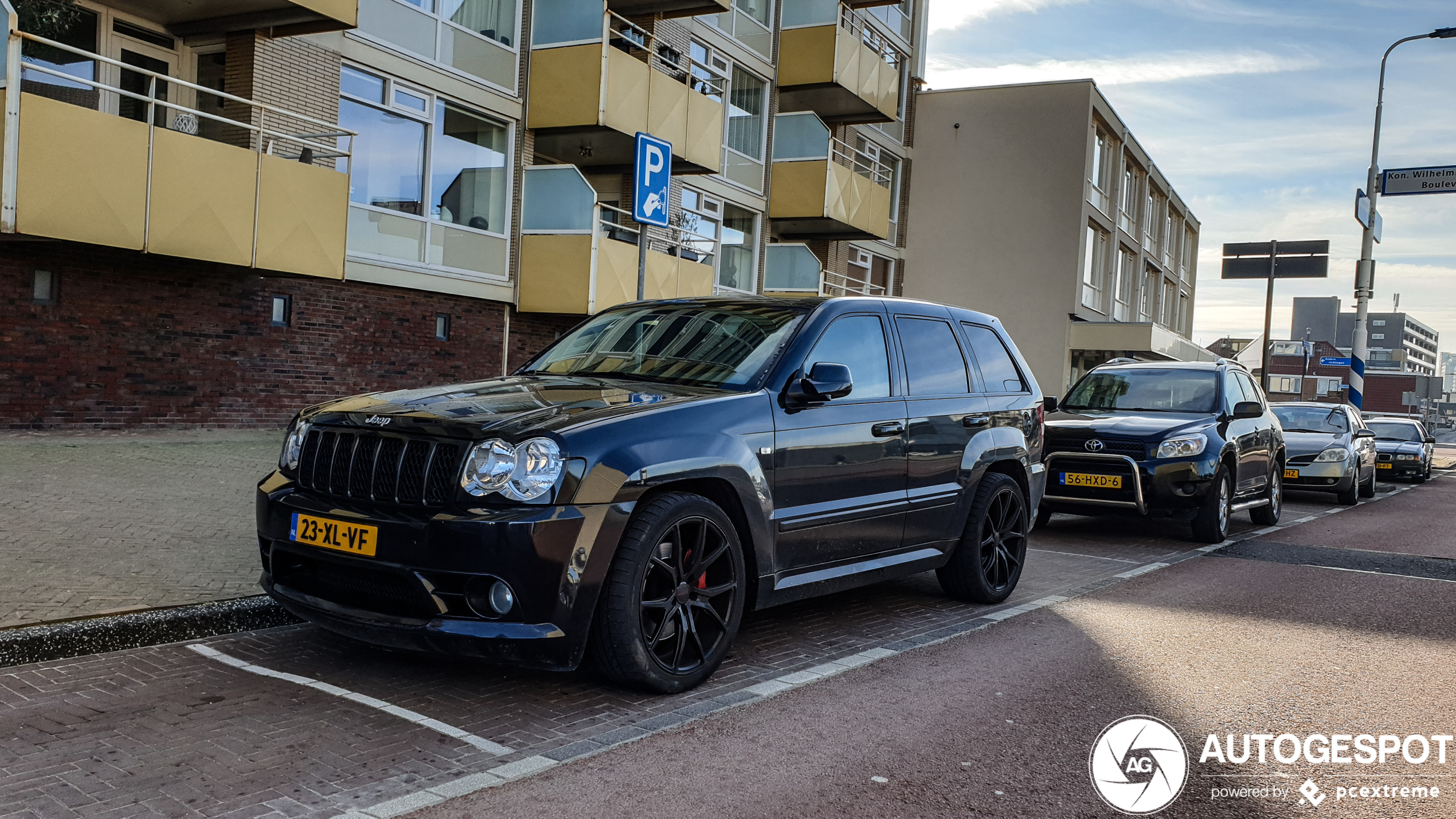 Jeep Grand Cherokee SRT-8 2005